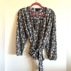 1 State Black and White Long Sleeve Wrap Blouse Size XXL